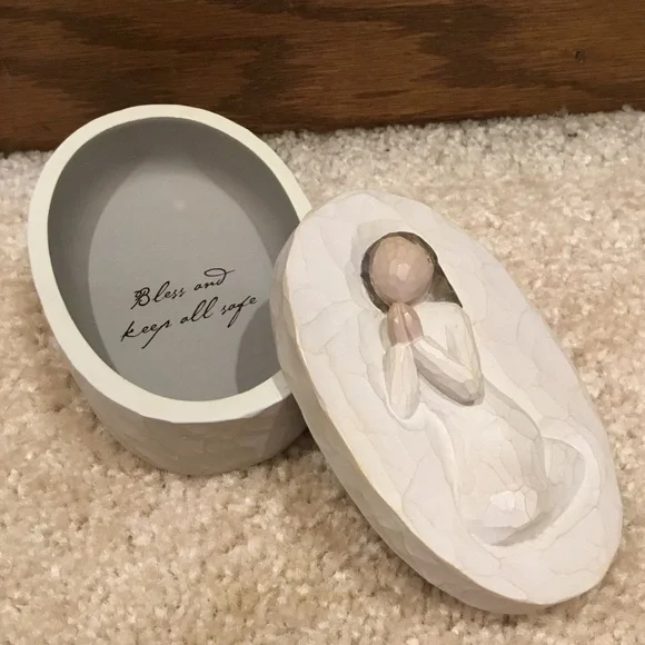 Willow Tree “Angel of Prayer” Prayer/Keepsake Box - Picture 1 of 10